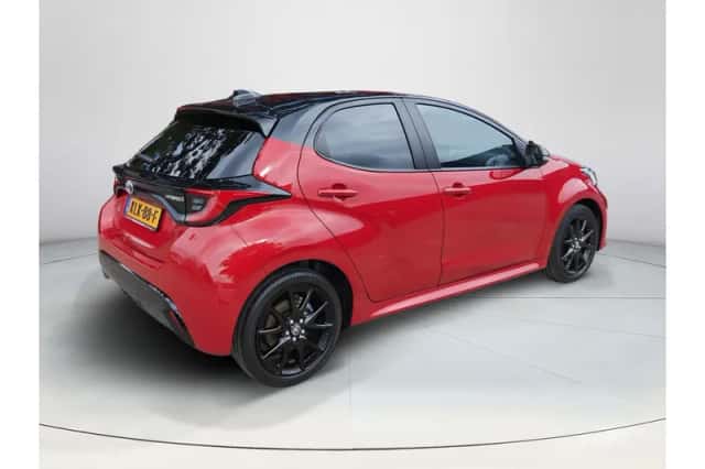Toyota Yaris (2023) thumbnail 5