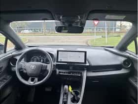 Toyota C-HR (2025) thumbnail 18