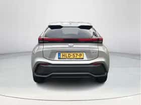 Toyota C-HR (2025) thumbnail 4