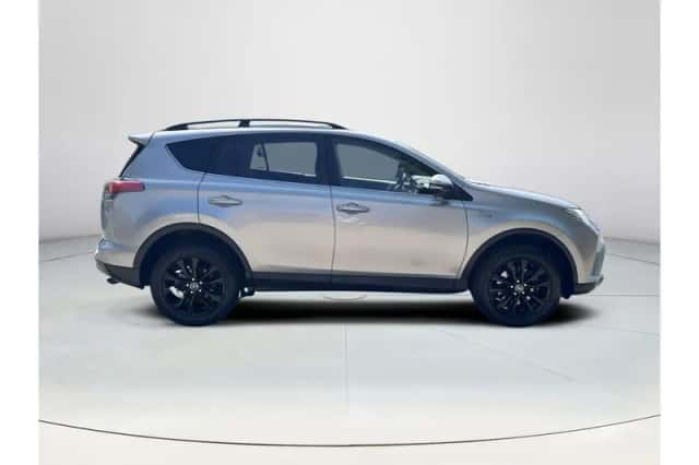 Toyota RAV4 (2018) thumbnail 6