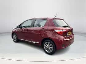 Toyota Yaris (2017) thumbnail 3