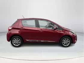 Toyota Yaris (2017) thumbnail 6