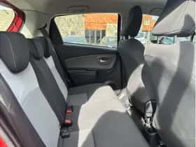 Toyota Yaris (2020) thumbnail 15