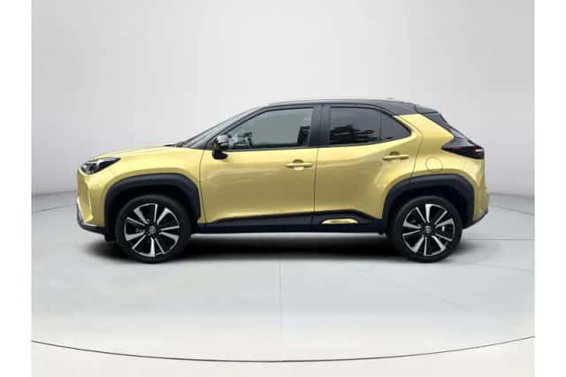 Toyota Yaris Cross (2022) thumbnail 2
