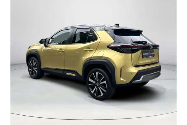 Toyota Yaris Cross (2022) thumbnail 3