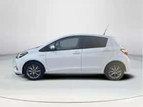 Toyota Yaris (2019) thumbnail 2