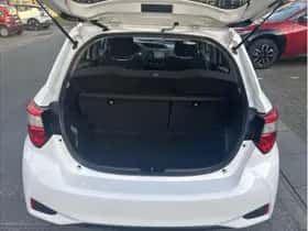 Toyota Yaris (2019) thumbnail 14