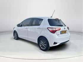 Toyota Yaris (2019) thumbnail 3