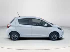 Toyota Yaris (2019) thumbnail 6