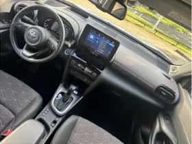 Toyota Yaris Cross (2024) thumbnail 9