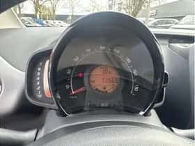 Toyota Aygo (2021) thumbnail 17