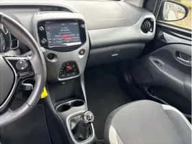 Toyota Aygo (2021) thumbnail 21