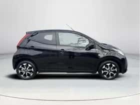 Toyota Aygo (2021) thumbnail 6