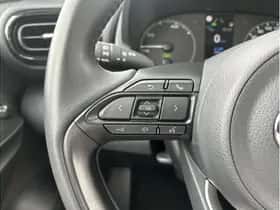 Toyota Yaris (2022) thumbnail 22
