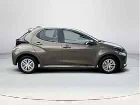 Toyota Yaris (2022) thumbnail 6