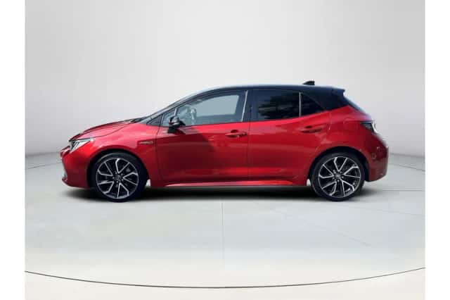 Toyota Corolla (2019) thumbnail 2