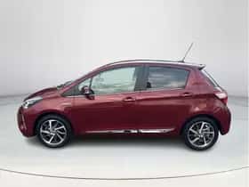 Toyota Yaris (2018) thumbnail 2