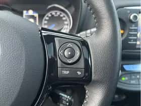 Toyota Yaris (2018) thumbnail 21