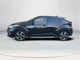 Toyota C-HR (2023) thumbnail 2