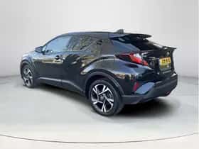 Toyota C-HR (2023) thumbnail 3
