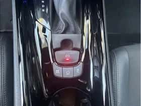Toyota C-HR (2023) thumbnail 30