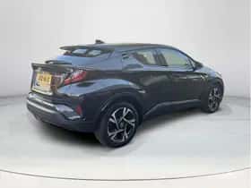 Toyota C-HR (2023) thumbnail 4