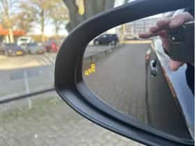 Toyota C-HR (2023) thumbnail 31