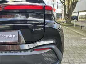 Toyota C-HR (2025) thumbnail 11