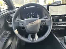 Toyota C-HR (2025) thumbnail 19