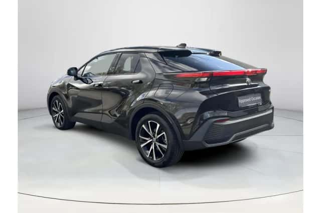 Toyota C-HR (2025) thumbnail 3