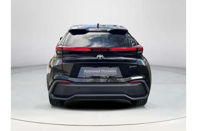 Toyota C-HR (2025) thumbnail 4