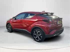 Toyota C-HR (2021) thumbnail 3