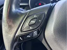 Toyota C-HR (2021) thumbnail 21