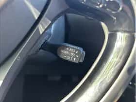 Toyota C-HR (2021) thumbnail 23