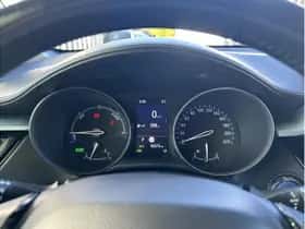 Toyota C-HR (2021) thumbnail 24