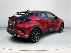 Toyota C-HR (2021) thumbnail 5
