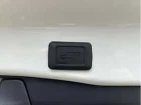 Toyota RAV4 (2025) thumbnail 15