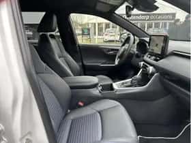 Toyota RAV4 (2025) thumbnail 17