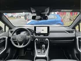 Toyota RAV4 (2025) thumbnail 18