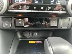 Toyota RAV4 (2025) thumbnail 30