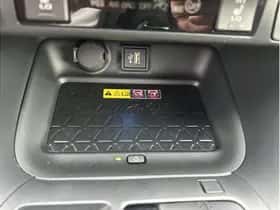 Toyota RAV4 (2025) thumbnail 31
