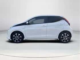 Toyota Aygo (2021) thumbnail 2