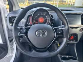 Toyota Aygo (2021) thumbnail 13