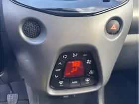 Toyota Aygo (2021) thumbnail 20