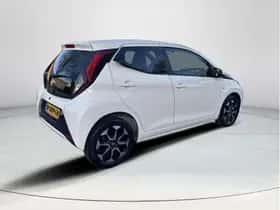 Toyota Aygo (2021) thumbnail 5