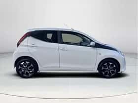 Toyota Aygo (2021) thumbnail 6
