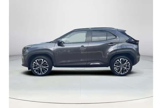 Toyota Yaris Cross (2024) thumbnail 2