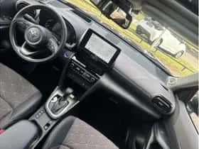 Toyota Yaris Cross (2024) thumbnail 12