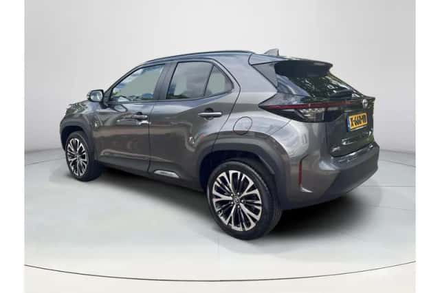 Toyota Yaris Cross (2024) thumbnail 3