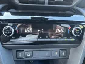 Toyota Yaris Cross (2024) thumbnail 28